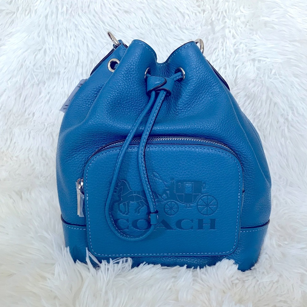 *NWT* Coach Jes Drawstring Bucket Bag with Horse and Carriage